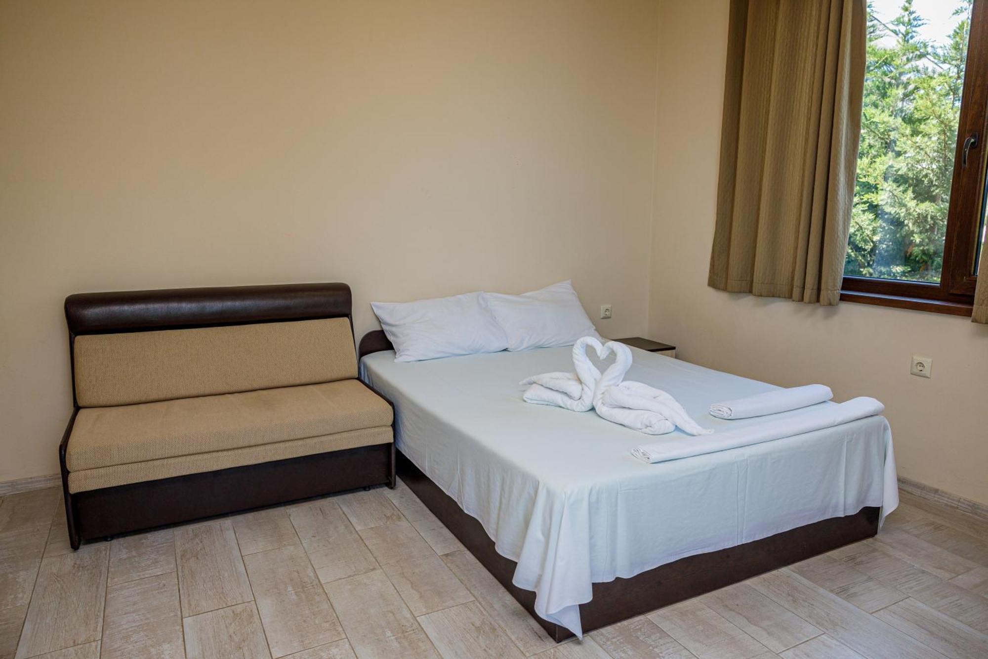 Family Hotel Silitur Ahtopol Exterior foto
