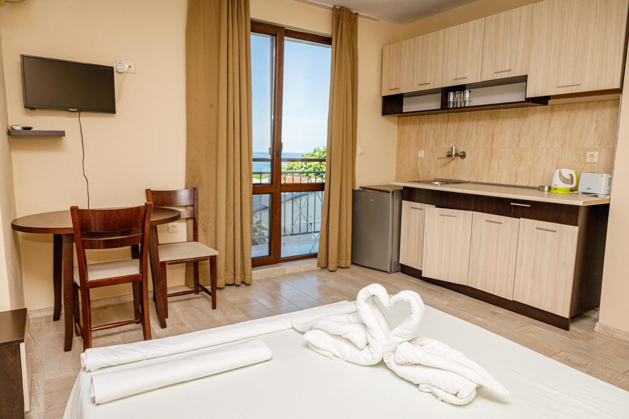 Family Hotel Silitur Ahtopol Exterior foto