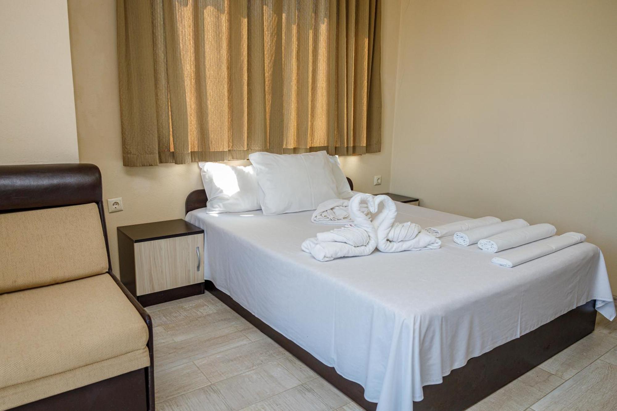 Family Hotel Silitur Ahtopol Exterior foto