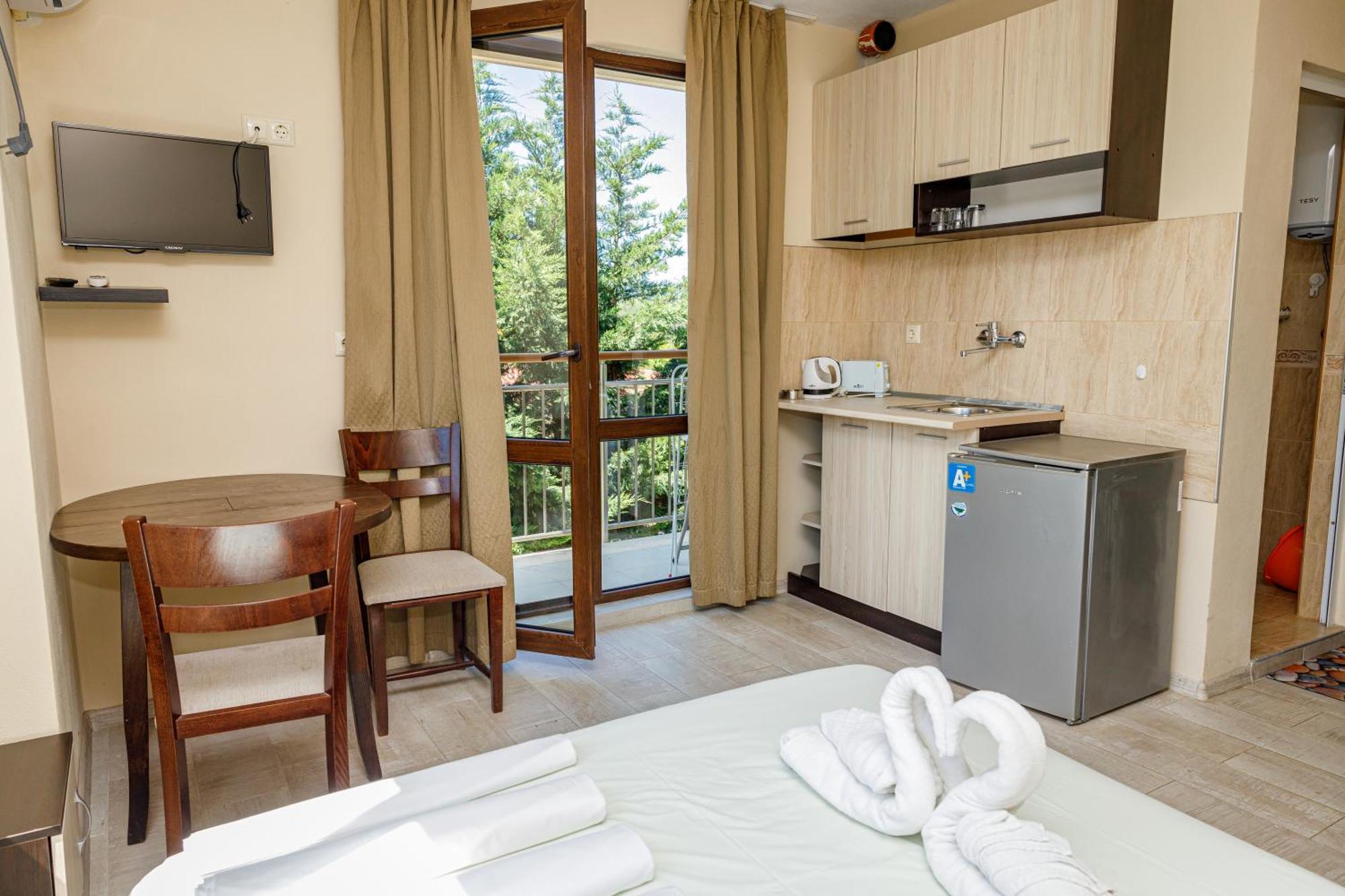 Family Hotel Silitur Ahtopol Exterior foto