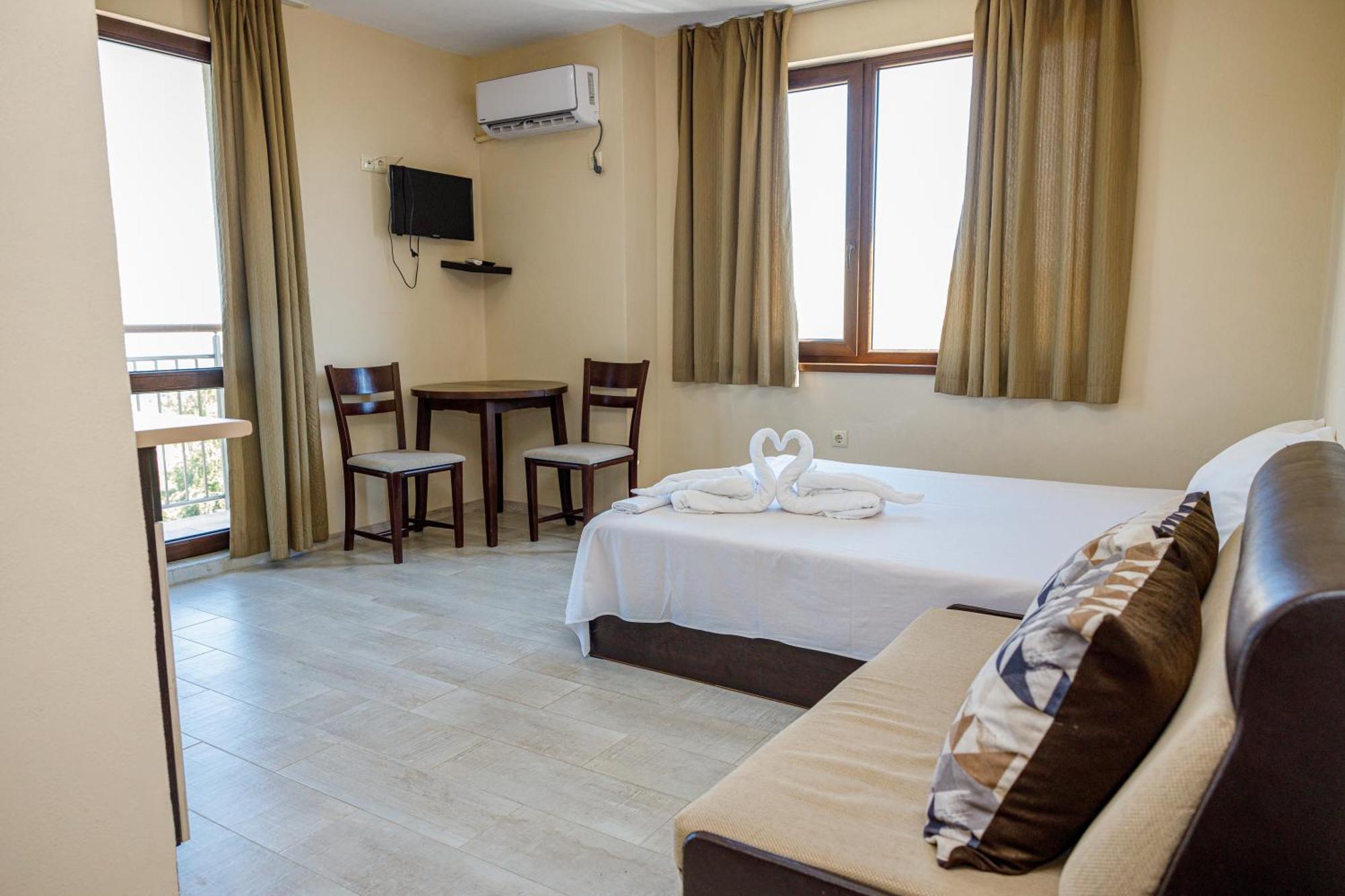 Family Hotel Silitur Ahtopol Exterior foto