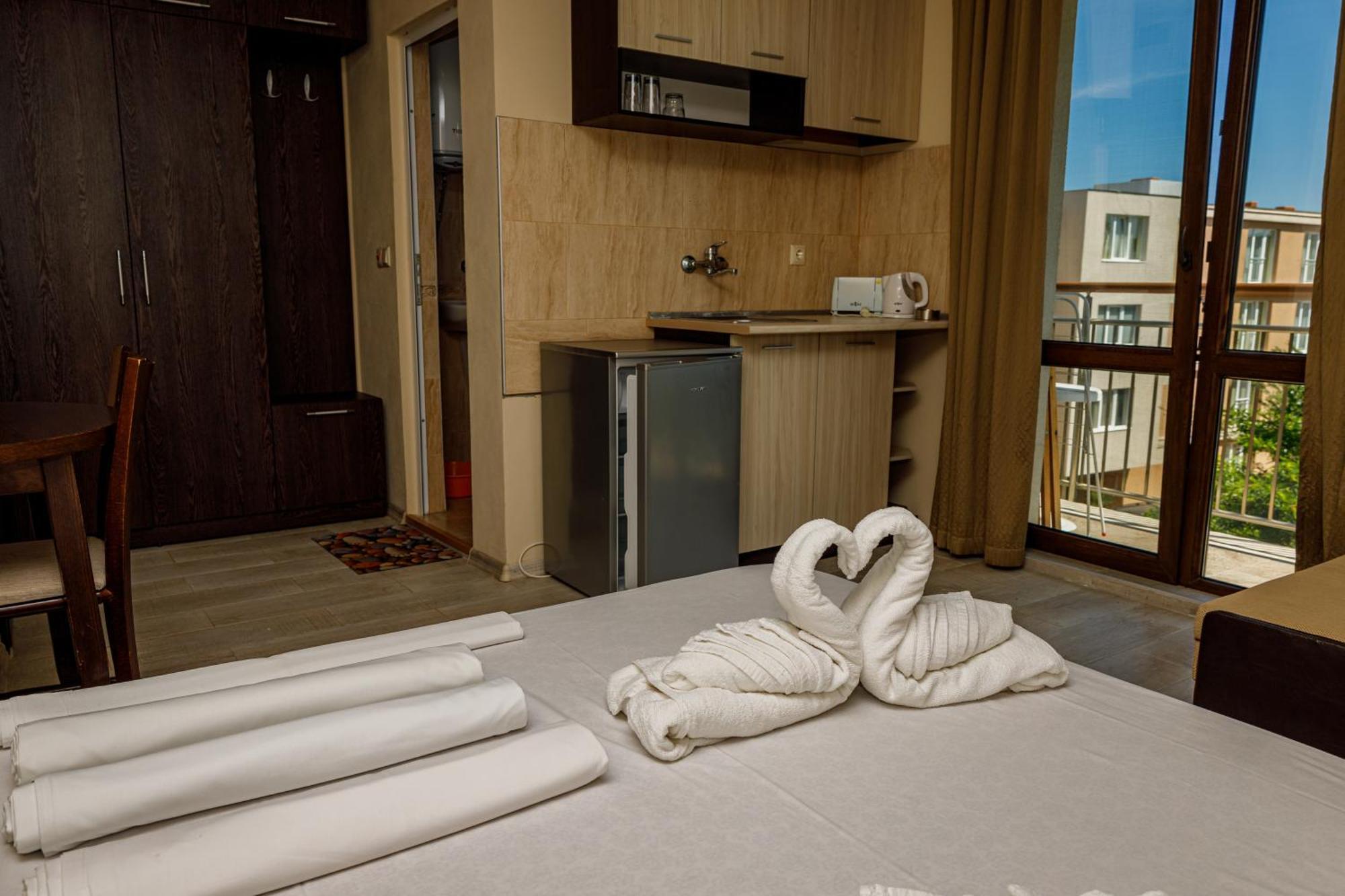 Family Hotel Silitur Ahtopol Exterior foto